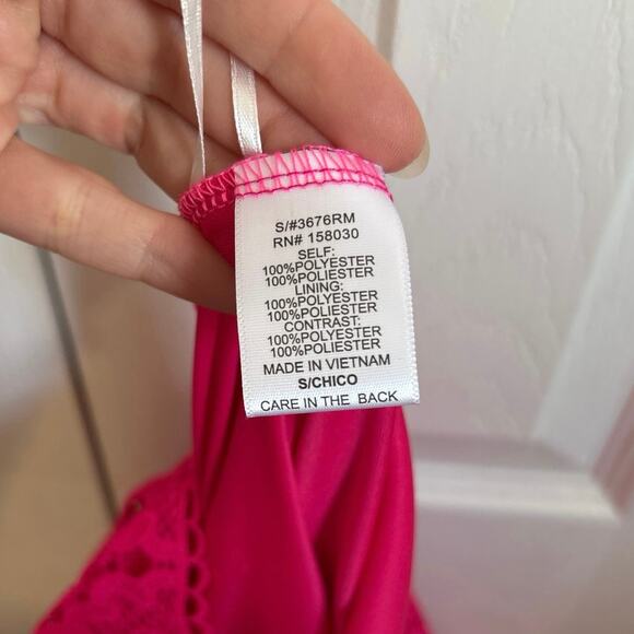 Love Tree Hot Pink Lace Trim Open Back Romper Size Small - Picture 7 of 8